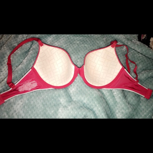New Victoria secret bra 32 DD - Picture 3 of 3